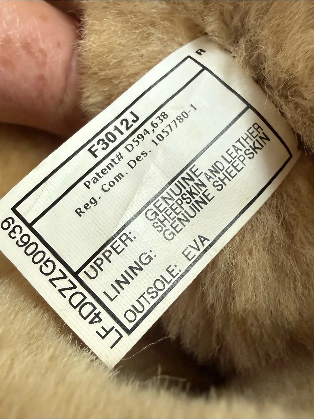 Ugg classic short women size 9 shearling chestnut boots